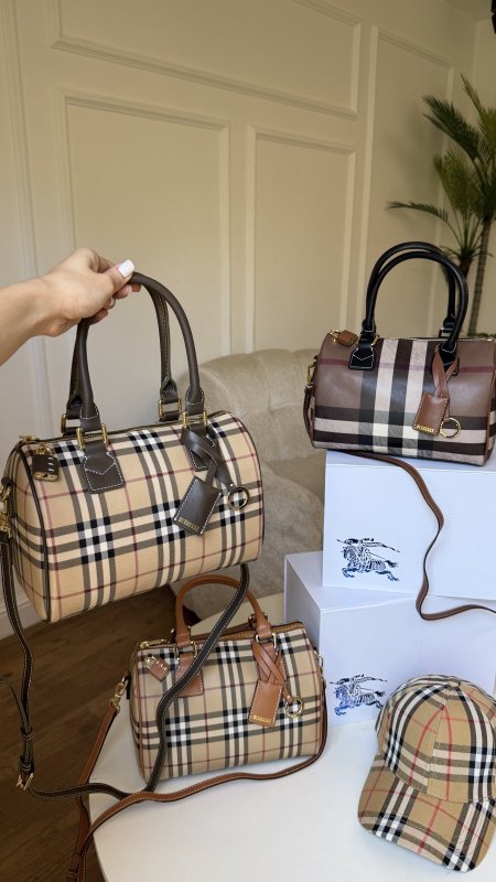 شنطة - Speedy Burberry ماستر / شامل علبة الشركة مقاس وسط